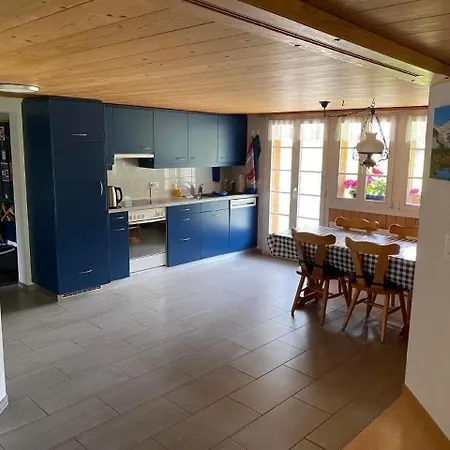 Herrschaft 4 Bett Apartment
